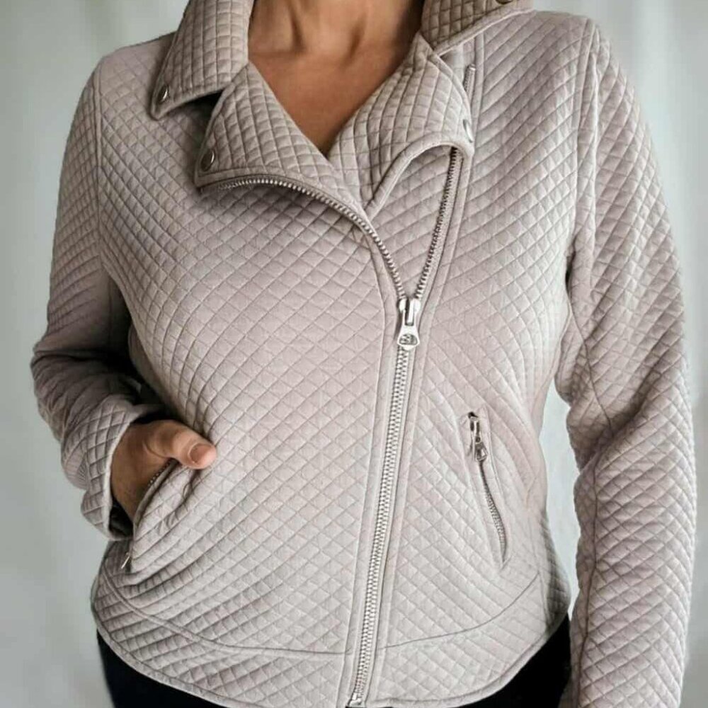 Torrid Moto Jacket Womens Size 1 Pebble Gray Quilted Knit Zip Front Lined